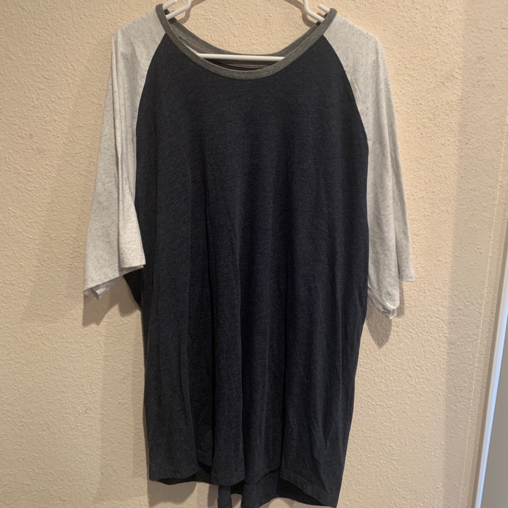 Big & Tall Old Navy Soft 3-Tone T-Shirt 👕
